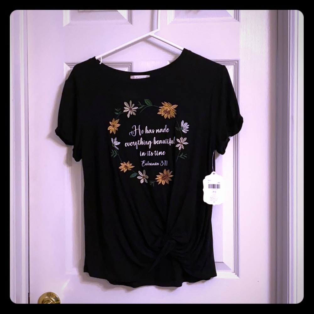 New altar’d state super soft black shirt Medium